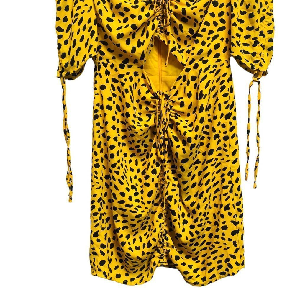 Signature 8 Forever 21 Animal Print Yellow Black Leopard Cut out Dress Med NWT - Picture 2 of 5
